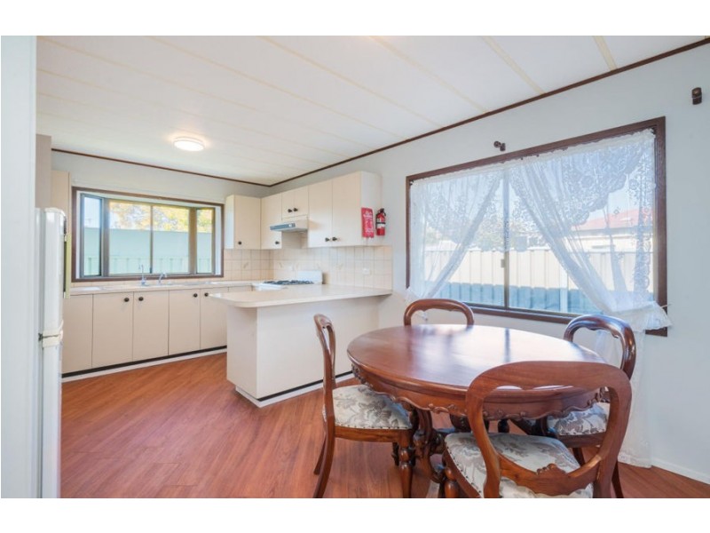 10 & 10A Flora Street, Plumpton NSW 2761