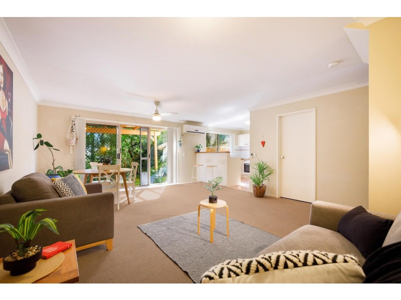 25/6 – 20 Ben Lomond Drive, Highland Park QLD 4211