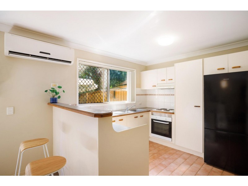 25/6 – 20 Ben Lomond Drive, Highland Park QLD 4211