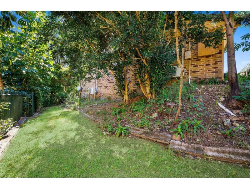 25/6 – 20 Ben Lomond Drive, Highland Park QLD 4211
