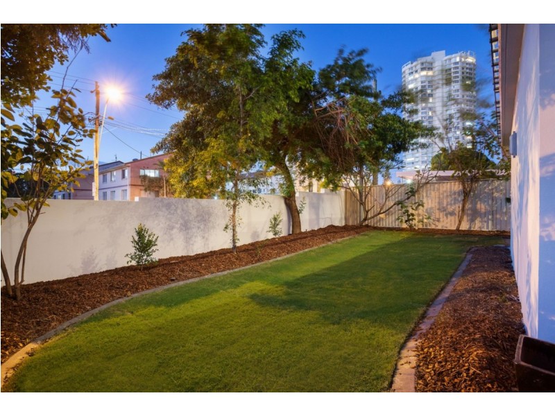 1/21 Hibiscus Haven, Burleigh Heads QLD 4220