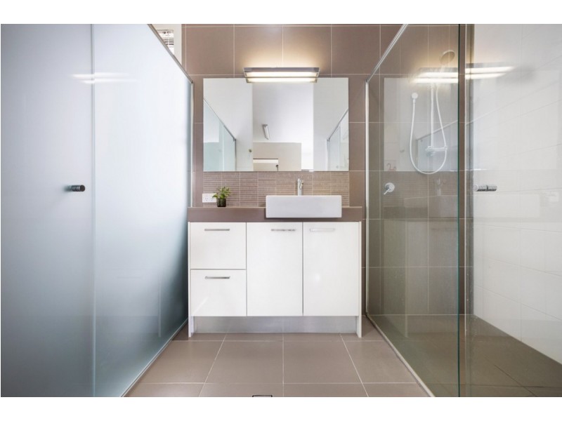 4/22 Andomeda Parade, Robina QLD 4226