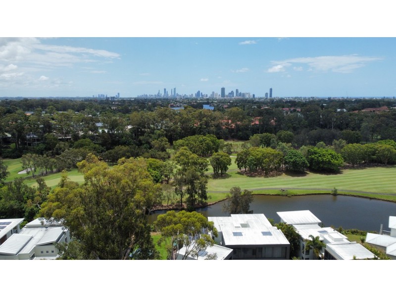 4/22 Andomeda Parade, Robina QLD 4226