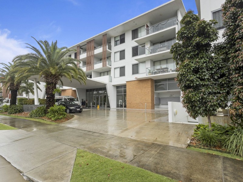4105/1-7 Waterford Court, Bundall QLD 4217
