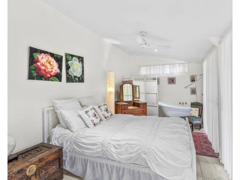 268 Tallebudgera Creek Road, Tallebudgera Valley QLD 4228