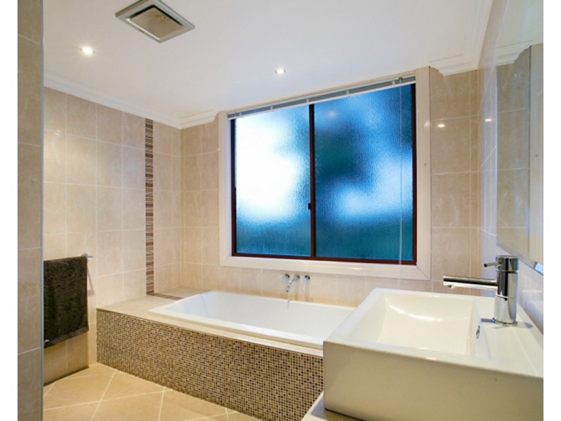 8 Joyce Court, Tallebudgera QLD 4228