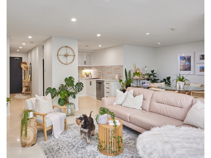 2H/3277 Surfers Paradise Boulevard, Surfers Paradise QLD 4217