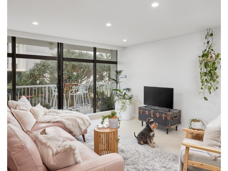 2H/3277 Surfers Paradise Boulevard, Surfers Paradise QLD 4217