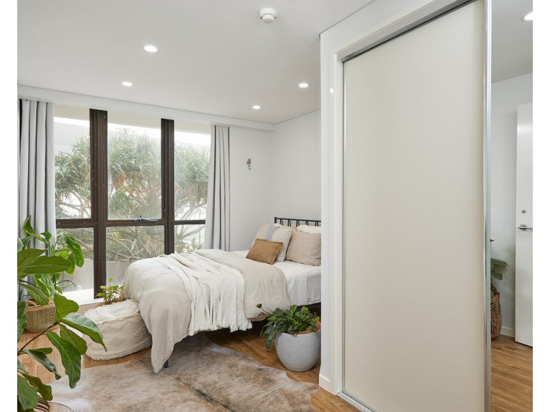 2H/3277 Surfers Paradise Boulevard, Surfers Paradise QLD 4217