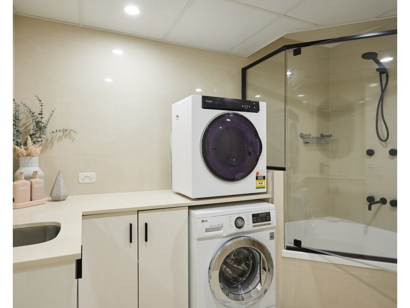 2H/3277 Surfers Paradise Boulevard, Surfers Paradise QLD 4217