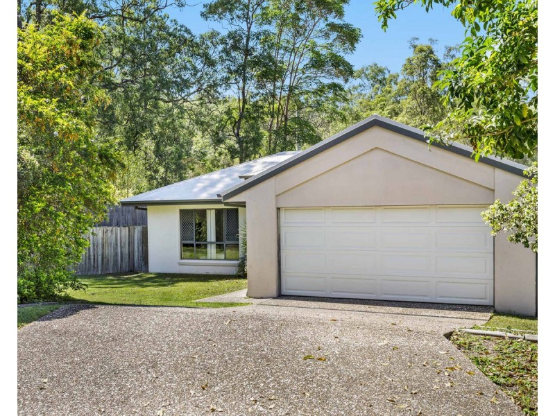 3 Silverstone Court, Oxenford QLD 4210