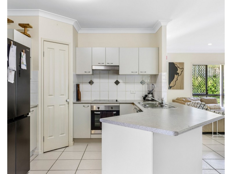 3 Silverstone Court, Oxenford QLD 4210