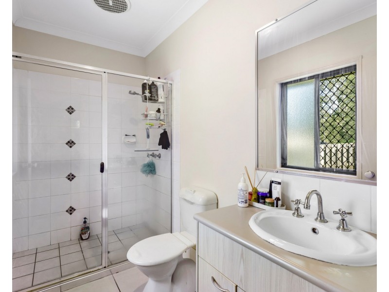 3 Silverstone Court, Oxenford QLD 4210