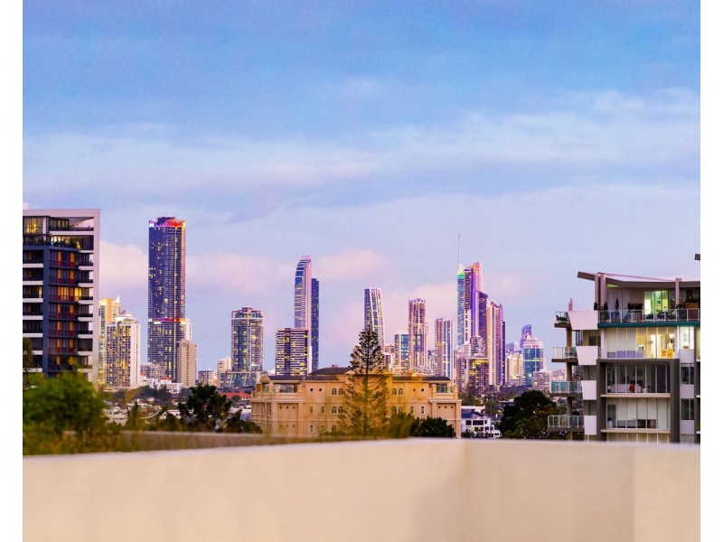 15/22-24 Lather Street, Southport QLD 4215