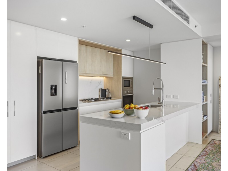 4085/21 Ross Street, Benowa QLD 4217