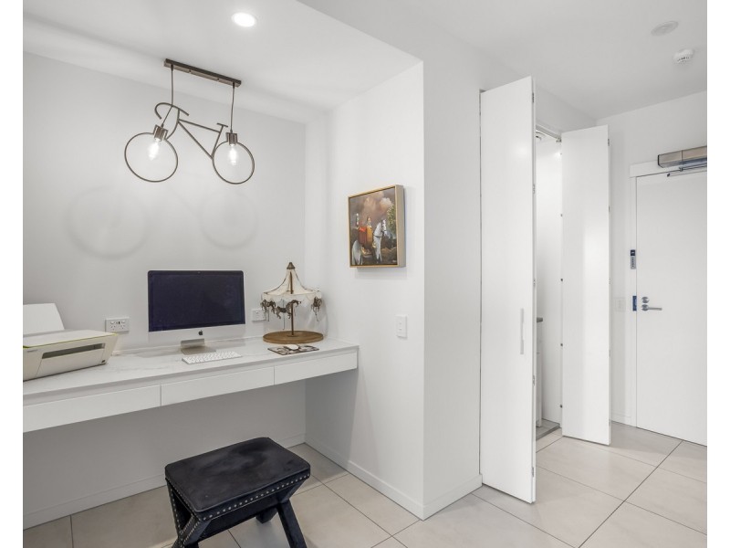4085/21 Ross Street, Benowa QLD 4217