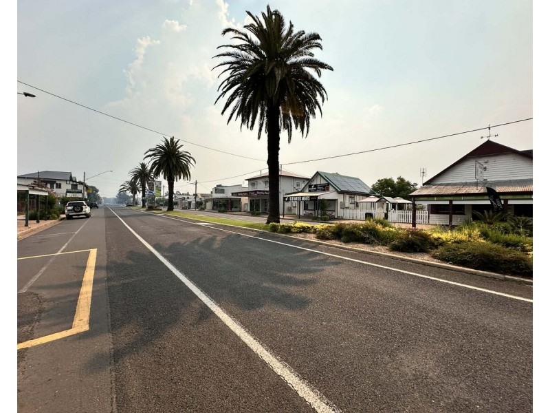 60 Albert Street, Inglewood QLD 4387