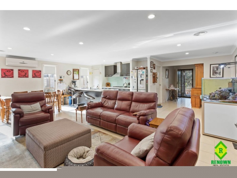 52 Fantail Way, Brookfield VIC 3338