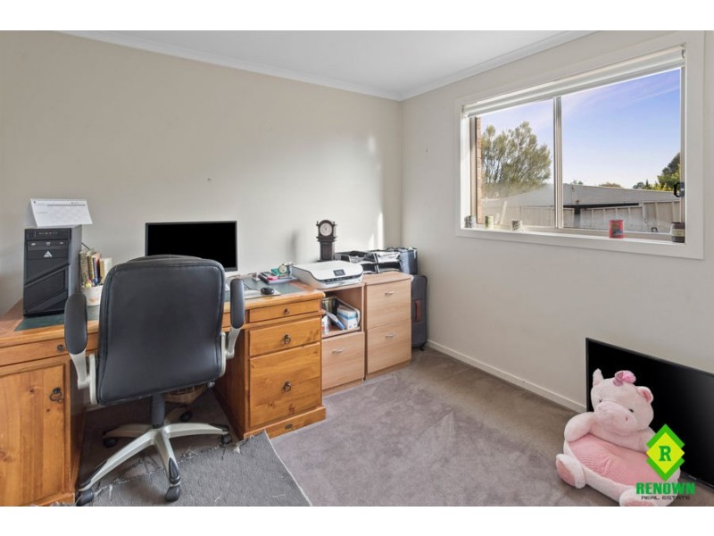 52 Fantail Way, Brookfield VIC 3338