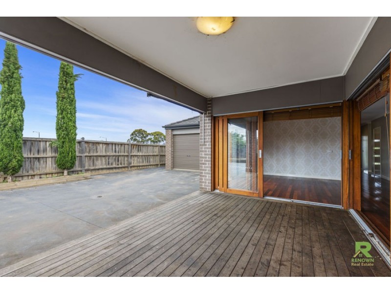8 Botanica Springs Boulevard,, Brookfield VIC 3338