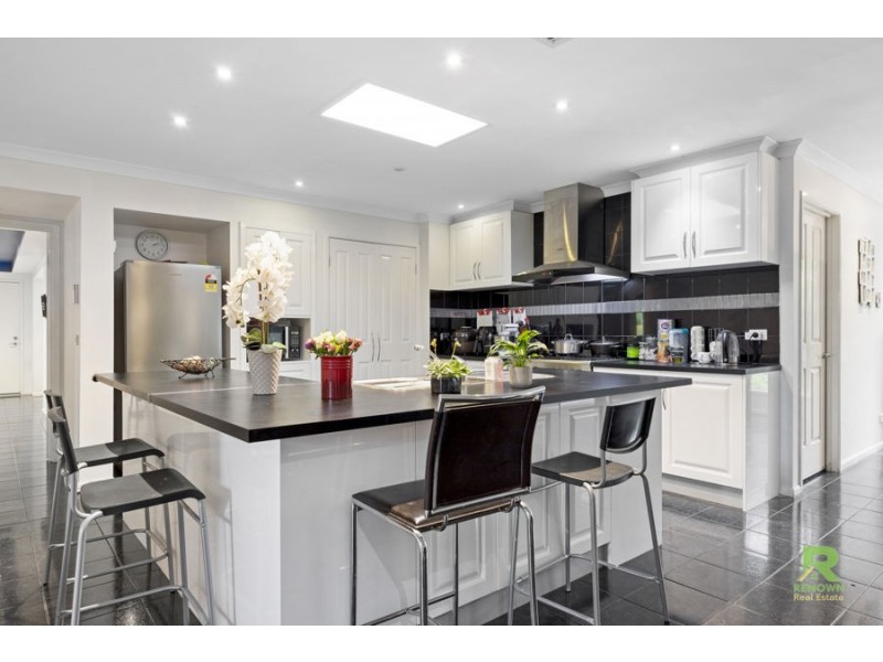 47 Ranfurlie Circuit, Melton West VIC 3337