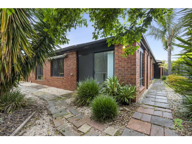 47 Ranfurlie Circuit, Melton West VIC 3337