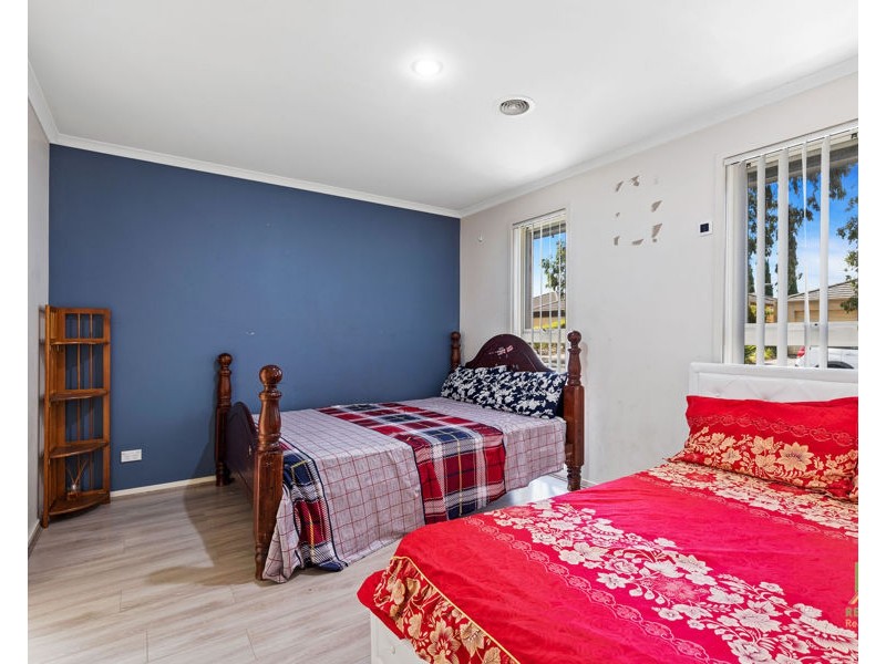 39 Tandara Circuit, Melton West VIC 3337