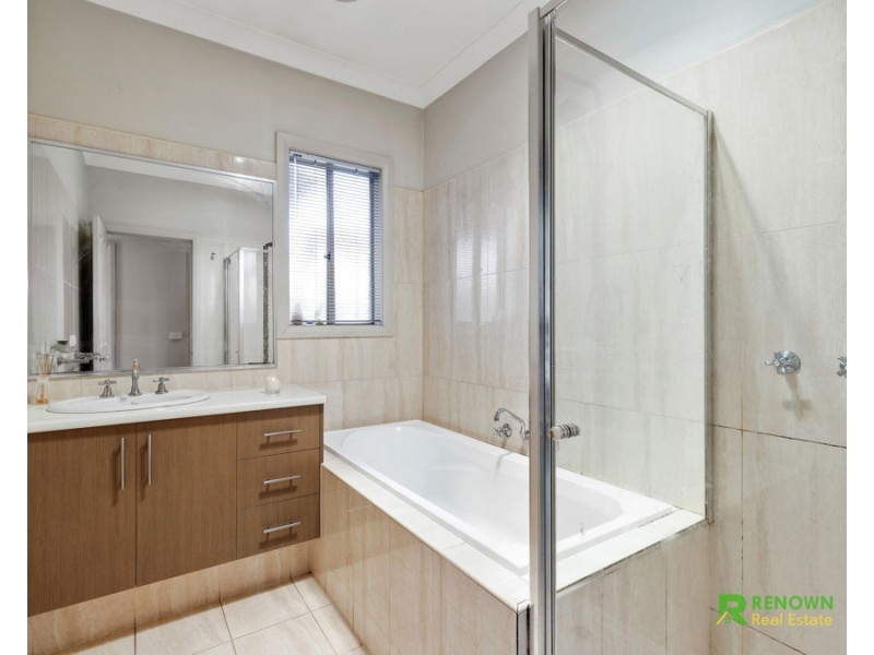 7 Silverleaf drive, Melton VIC 3337