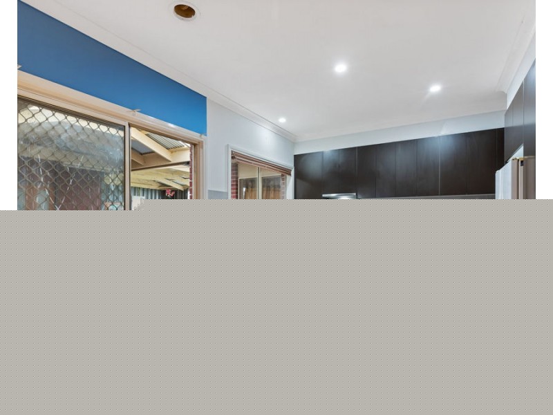 15 Fleetwood Circuit, Melton West VIC 3337