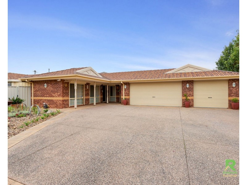 7 WINDMILL RISE, Hillside VIC 3037