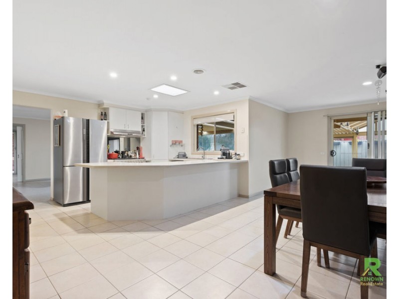 7 WINDMILL RISE, Hillside VIC 3037
