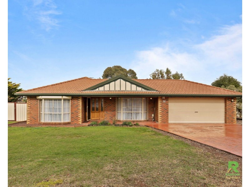 58 Lagarna Drive, Kurunjang VIC 3337