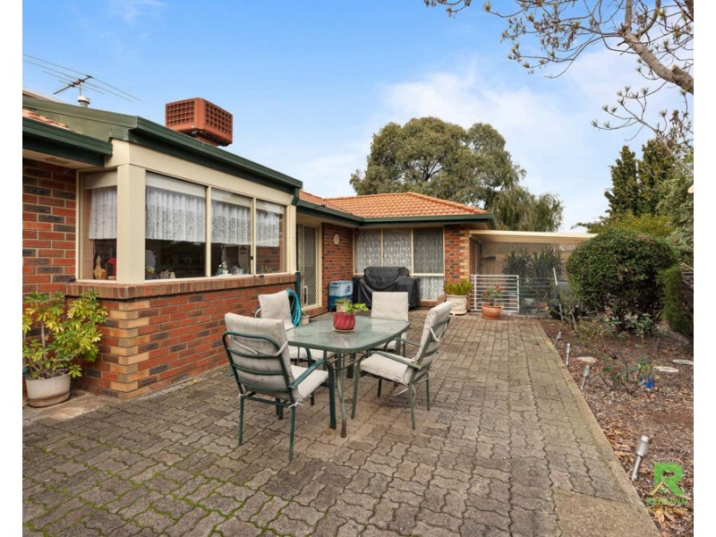 58 Lagarna Drive, Kurunjang VIC 3337