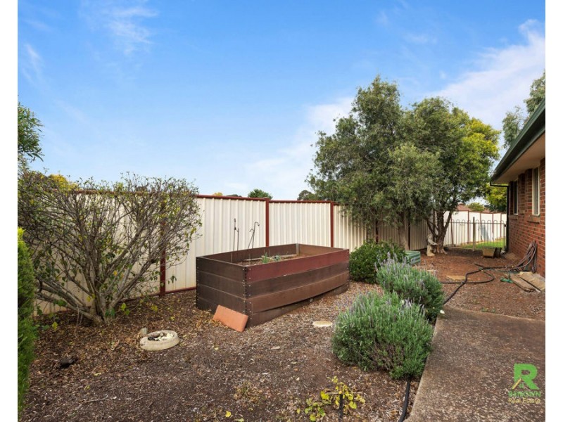 58 Lagarna Drive, Kurunjang VIC 3337