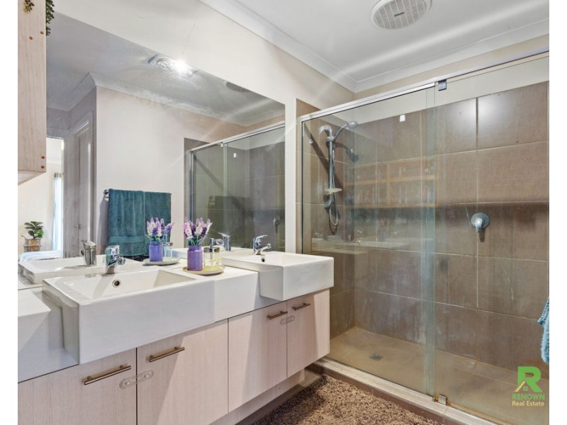 30 Nantha Way, Brookfield VIC 3338