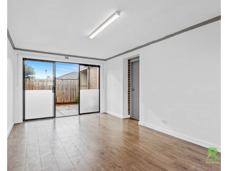 16 Forde Avenue, Melton South VIC 3338