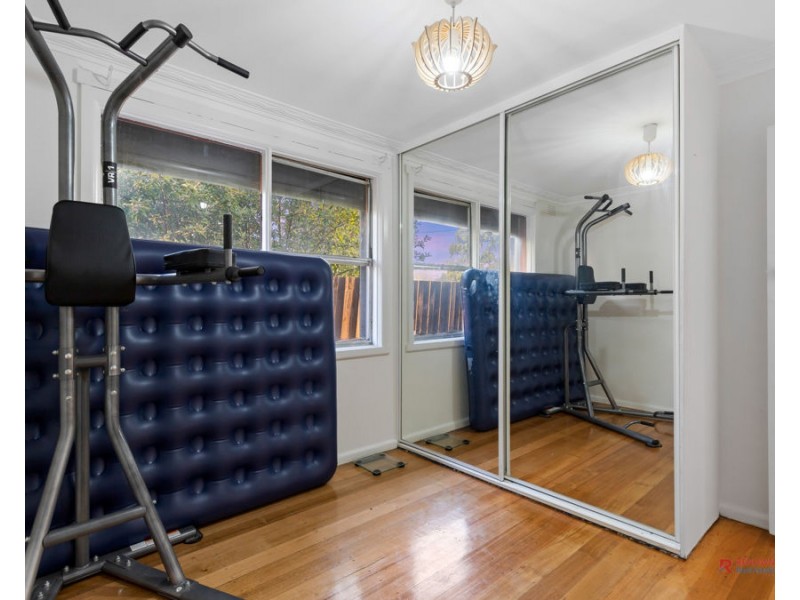 1 Gladstone Grove, Melton VIC 3337