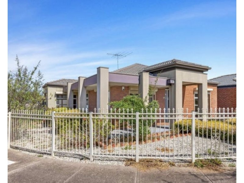 13 Glencroft Terrace,, Melton West VIC 3337