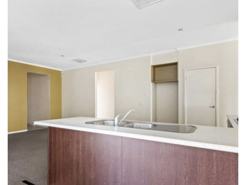 13 Glencroft Terrace,, Melton West VIC 3337