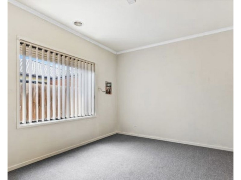 13 Glencroft Terrace,, Melton West VIC 3337