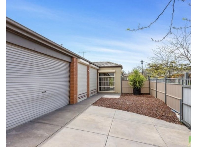 13 Glencroft Terrace,, Melton West VIC 3337
