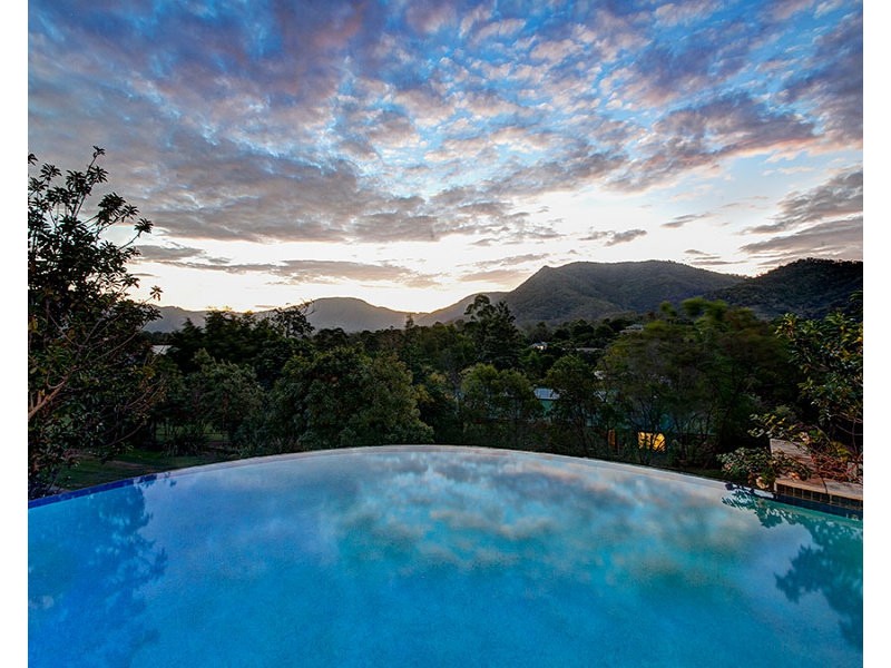 15 Harwood Court, Samford Valley QLD 4520