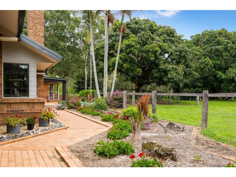 147 Betts Road, Camp Mountain QLD 4520