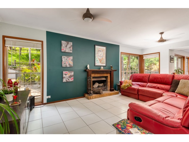 147 Betts Road, Camp Mountain QLD 4520