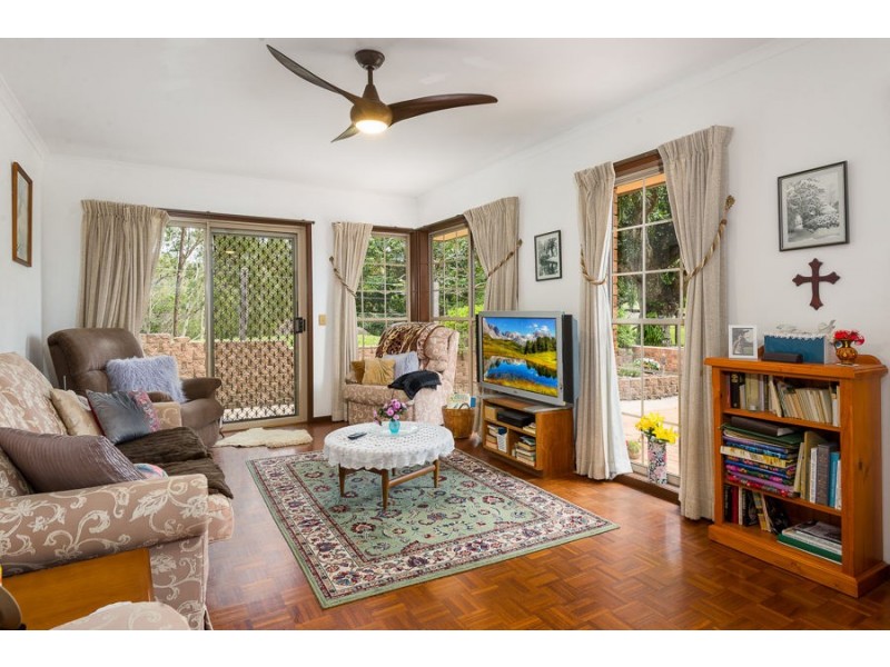 147 Betts Road, Camp Mountain QLD 4520