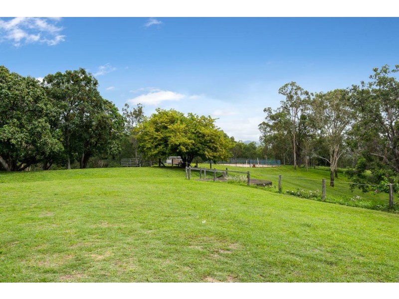 147 Betts Road, Camp Mountain QLD 4520