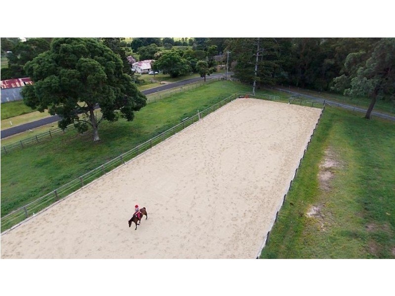 147 Betts Road, Camp Mountain QLD 4520