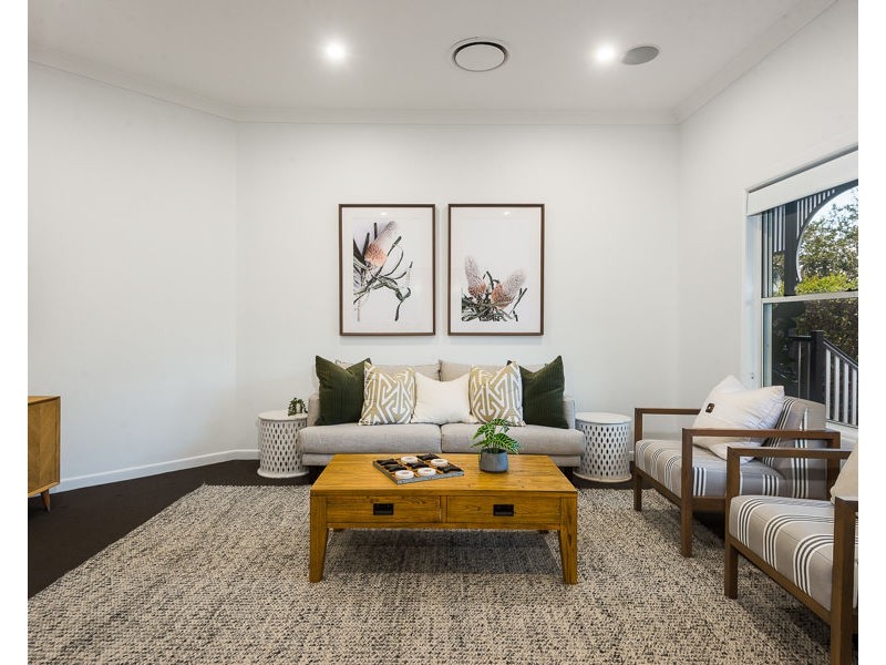 5 Burton Lane, Samford Valley QLD 4520