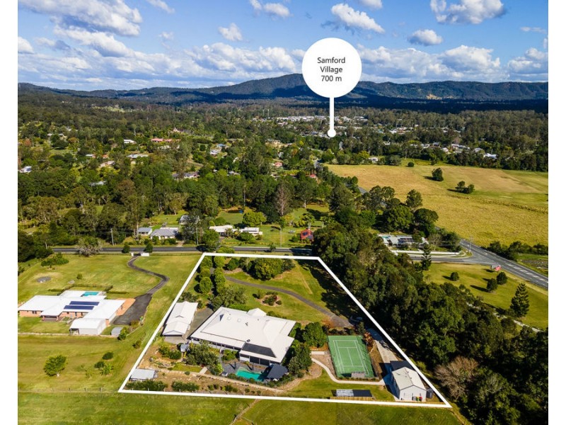 5 Burton Lane, Samford Valley QLD 4520