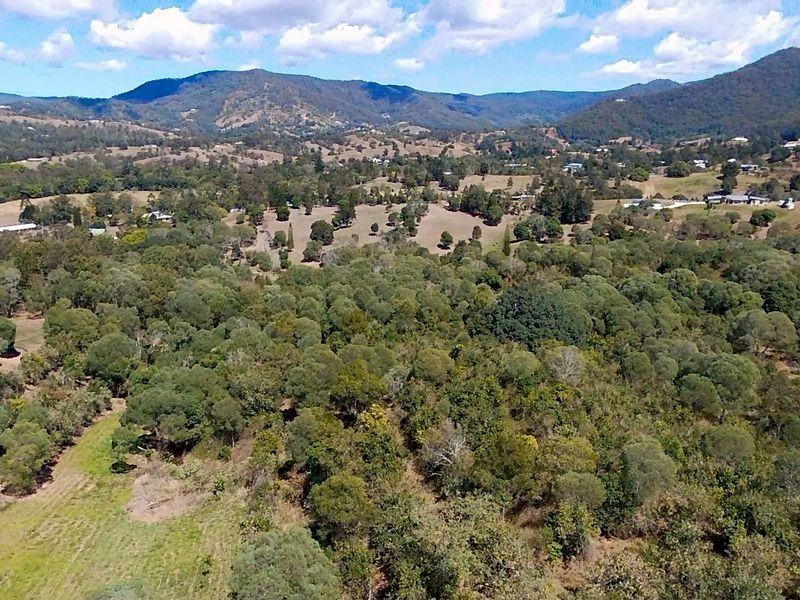 246 Old Mt Samson Road, Closeburn QLD 4520